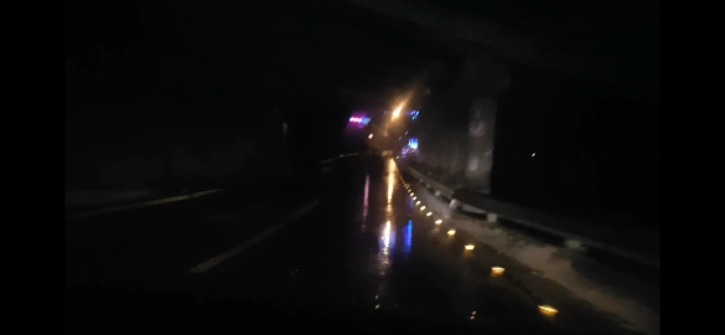 경기도 양주시 장흥면 천변도로(빗길 운행중 동영상 켑쳐).jpg